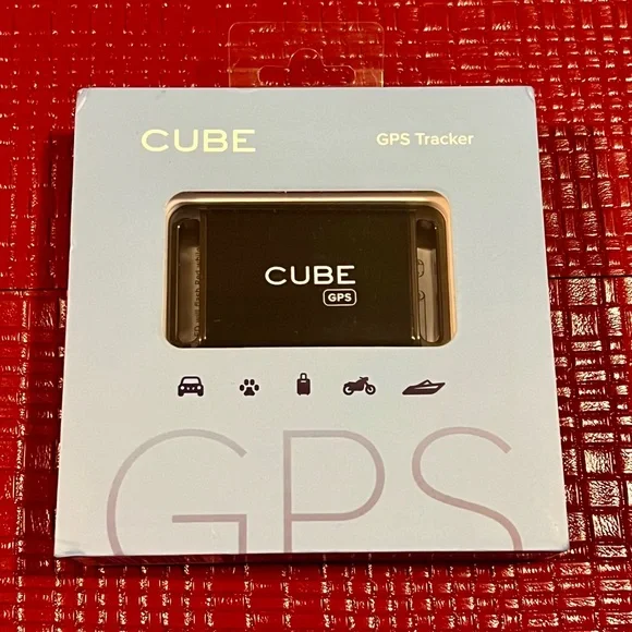 BNIB Cube Vehicle and Pet GPS Tracker C7004 - Picture 10 of 12